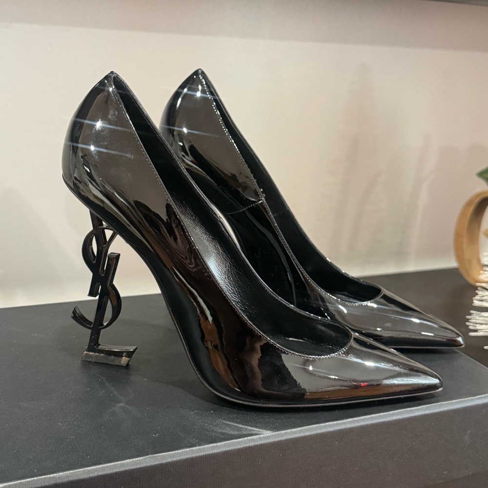Yves Saint Laurent Black Patent Leather Opyum Logo Heel Pumps